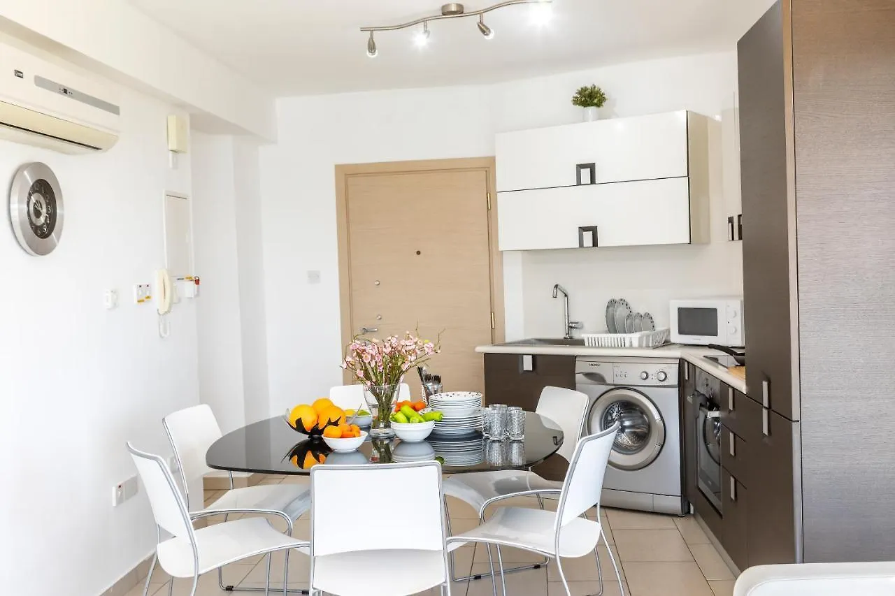 Fig Tree Bay Apartment 103 프로타라스